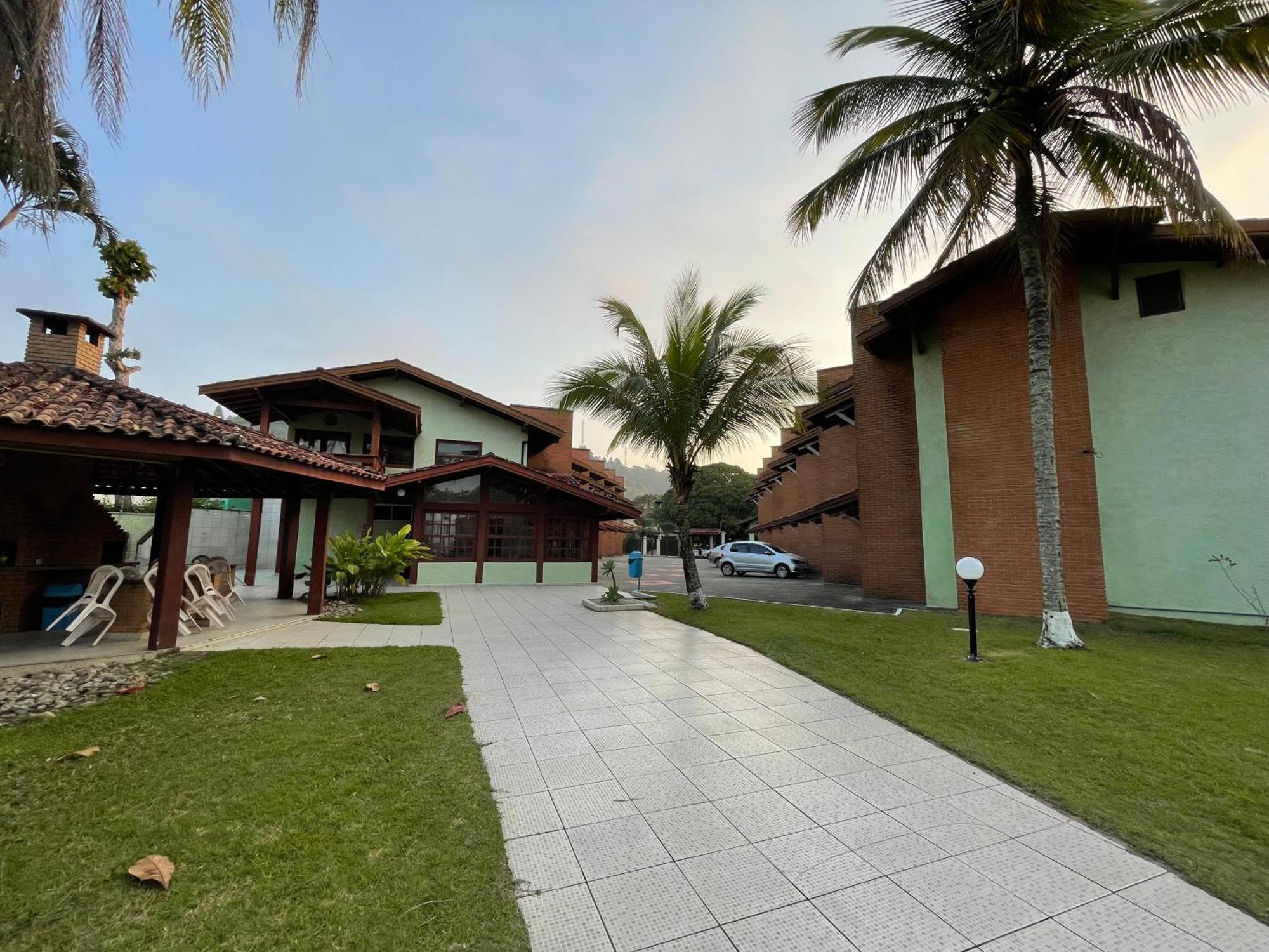 Pe Na Areia Na Praia Das Toninhas - Villagio 24 Porto Feliz Ubatuba Εξωτερικό φωτογραφία