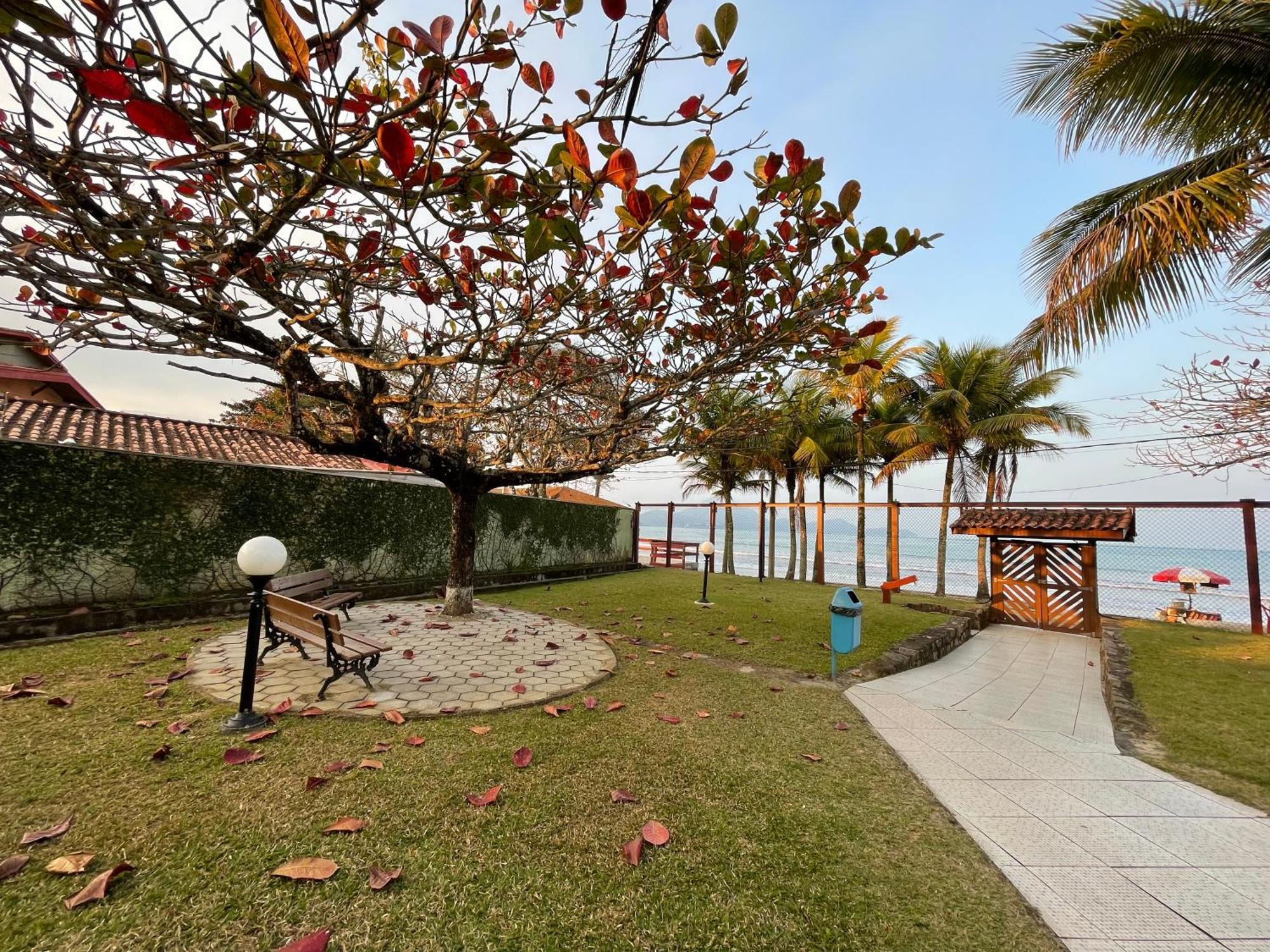 Pe Na Areia Na Praia Das Toninhas - Villagio 24 Porto Feliz Ubatuba Εξωτερικό φωτογραφία