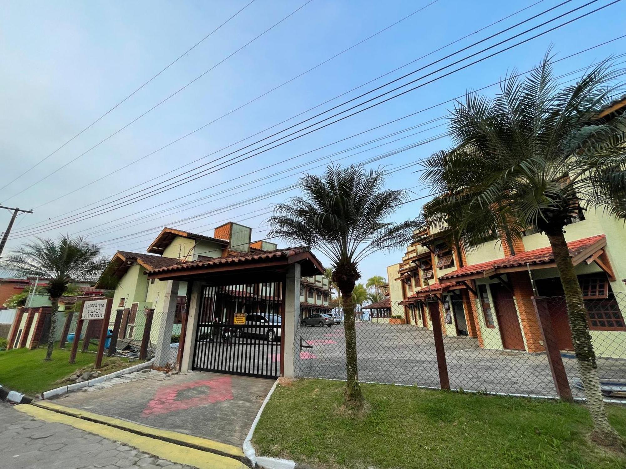 Pe Na Areia Na Praia Das Toninhas - Villagio 24 Porto Feliz Ubatuba Εξωτερικό φωτογραφία