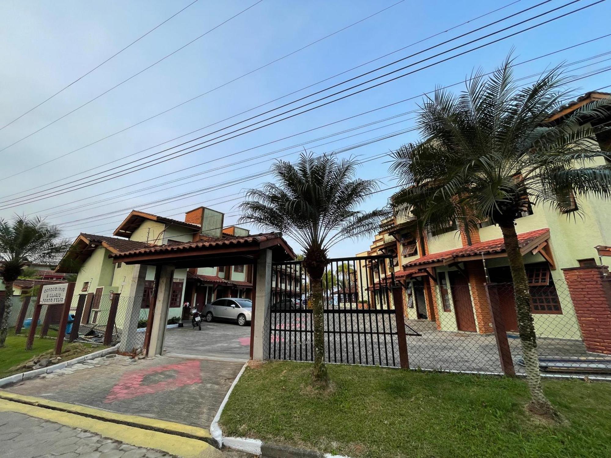 Pe Na Areia Na Praia Das Toninhas - Villagio 24 Porto Feliz Ubatuba Εξωτερικό φωτογραφία