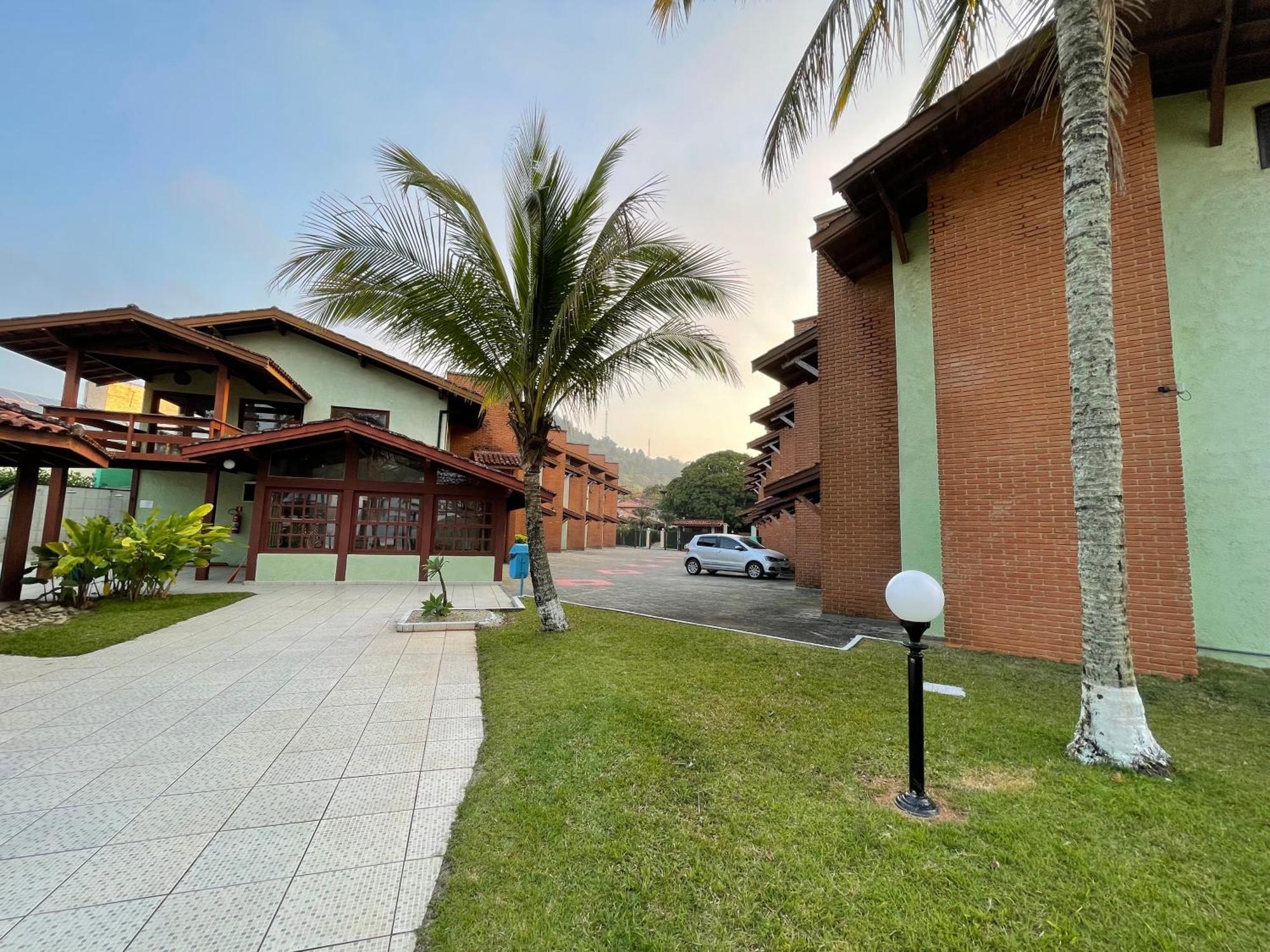 Pe Na Areia Na Praia Das Toninhas - Villagio 24 Porto Feliz Ubatuba Εξωτερικό φωτογραφία