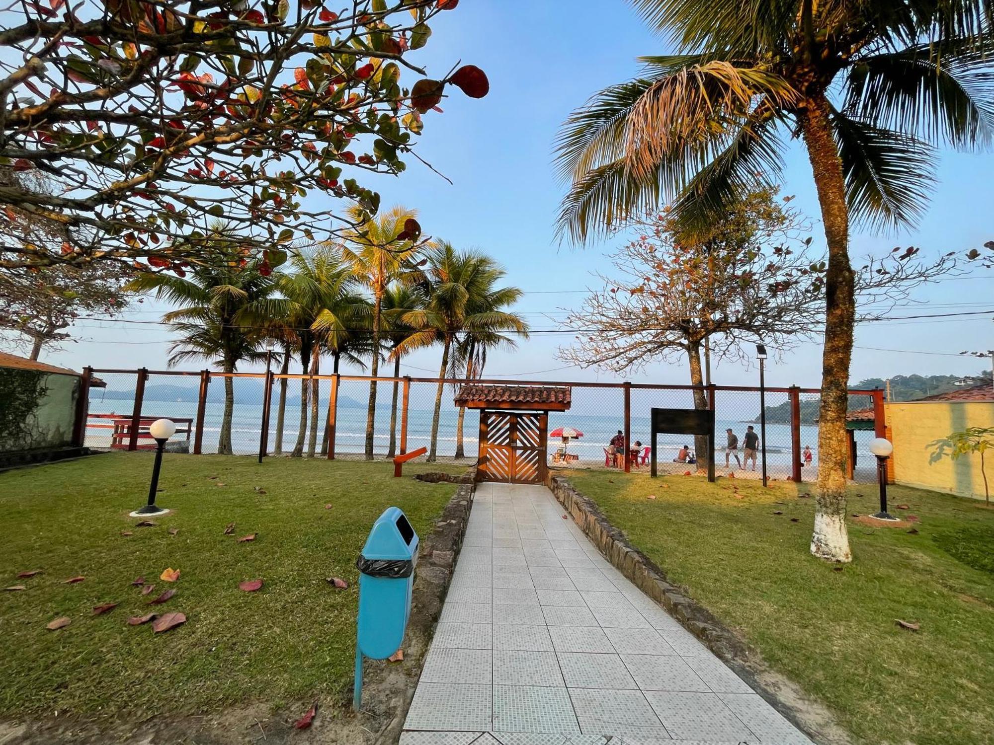 Pe Na Areia Na Praia Das Toninhas - Villagio 24 Porto Feliz Ubatuba Εξωτερικό φωτογραφία